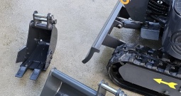 Mini bager 1 tona sa zakretnim kranom