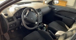 Ford Mondeo Ghia 2.0 TDCi