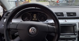Passat Variant 2.0 TDI Blumotion 81 kw 2009 g.
