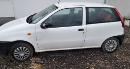 Fiat punto 1.2 , bijele boje, registran