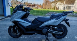 Kymco ak550, 2017. God. , srebrni mat metalik, odličan
