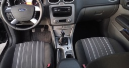 Ford Focus, ful oprema, kupljen u Hrvatskoj, servisna knjiga, prvi vlasnik