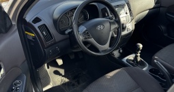 Hyundai i30 1.4 benzin- registriran godinu dana