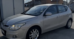 Hyundai i30 1.4 benzin- registriran godinu dana
