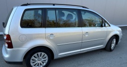 VW Touran 1.6i, 2009.g, dvozonska klima, ispis km, nije uvoz