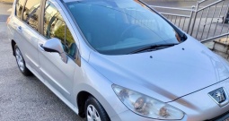 Prodajem Peugeot 308 - registriran do 11/26