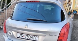 Prodajem Peugeot 308 - registriran do 11/26