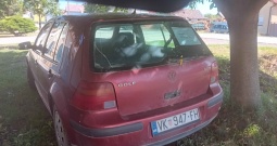Golf 4