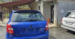 Prodajem auto Škoda