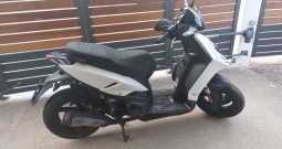 Prodajem scooter Piaggio Typhoon 50 cm