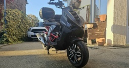 Italjet Dragster 200S, unikatan dizajn, reg. 9/26,može na kartice!