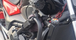 Hondu NC 750 SA, sa dodatnom opremom