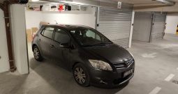 Toyota Auris 1,4D-4D-redovito održavan–prodaja nakon teh. pregleda i reg.