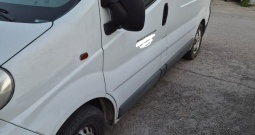 Opel Vivaro transporter 1.9 TDI