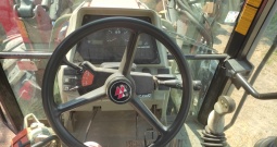 Traktor Massey Ferguson