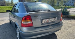 Opel Astra 1.4 benzin, 1. Vlasnik, 58ooo kilometara, servisna, novo