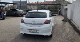 Opel astra GTC 1.6 Opc line