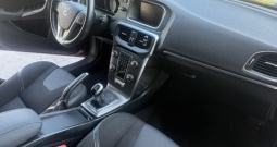 Volvo V40 D2 Momentum, navigacija, klima, Top stanje