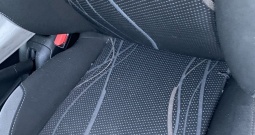 Peugeot 208 1,0 VTi prodajem u dijelovima