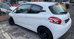 Peugeot 208 1,0 VTi prodajem u dijelovima