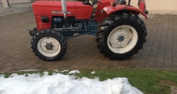 Universal 445 DT, 4X4