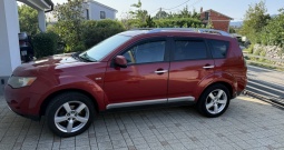 Mitsubishi Outlander 2,0 DID 4x4, 7 sjedala