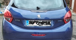 PEUGOT 208 ACTIVE 1,2,2016 god. ,servisiran ,4 nove zimske gume ,54 670 km