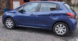 PEUGOT 208 ACTIVE 1,2,2016 god. ,servisiran ,4 nove zimske gume ,54 670 km