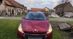 Peugeot 208, 1.2 VTI, 2013. godina