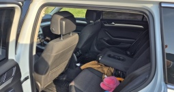 VW Passat Variant 1.6 TDI Bluemotion Comfortline, LED, Kamera, Park Pilot, WiFi,