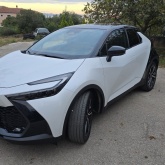Toyota C-HR hybryd plug-in 2,0 premiere