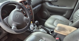 Hyundai Santa Fe 2003. god - 4x4, automatski mjenjač, kožna sjedala