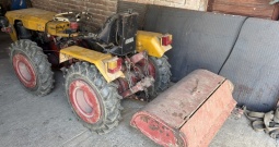 Traktor Tomo Vinković 521 sa frezom