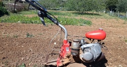 Traktor Hako sa motikama