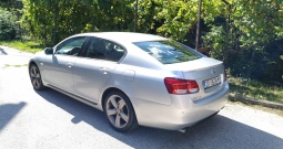 Prodajem za dijelove