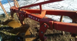 Traktor John Deere 6600 i plug tri brazde spertberg helti