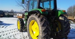 Traktor John Deere 6600 i plug tri brazde spertberg helti