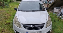 Opel Corsa registriran godinu dana 2008 1.3 cdti eco flex