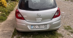 Prodajem Opel Corsu