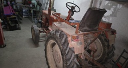 Traktor Vladimirec T-25, noviji model, jedan mjenjač, oglas iz usluge