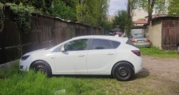 Opel Astra J Turbo sport (132kw)+ LPG
