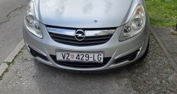 Opel Corsa 1.2 16v klima, daljinsko centralno, reg. 11/26