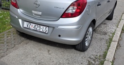 Opel Corsa 1.2 16v klima, daljinsko centralno, reg. 11/26