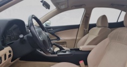 Lexus IS 220d