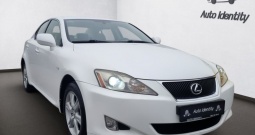 Lexus IS 220d