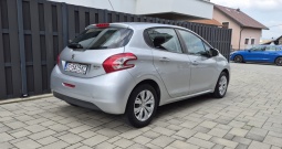 Peugeot 208 Allure/1.2 Benz./Model 2013/Samo 133Tkm/