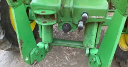 2010 Traktor John Deere 6330