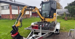 2013 Mini bager CAT 301.8 + prikolicom