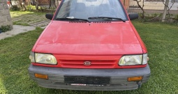 Kia s malo kilometara, garažirana, nereg.