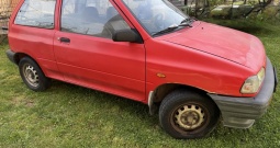 Kia s malo kilometara, garažirana, nereg.